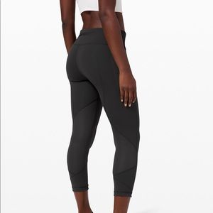 Lululemon Pace Rival Mid Rise Crop 22” size 6